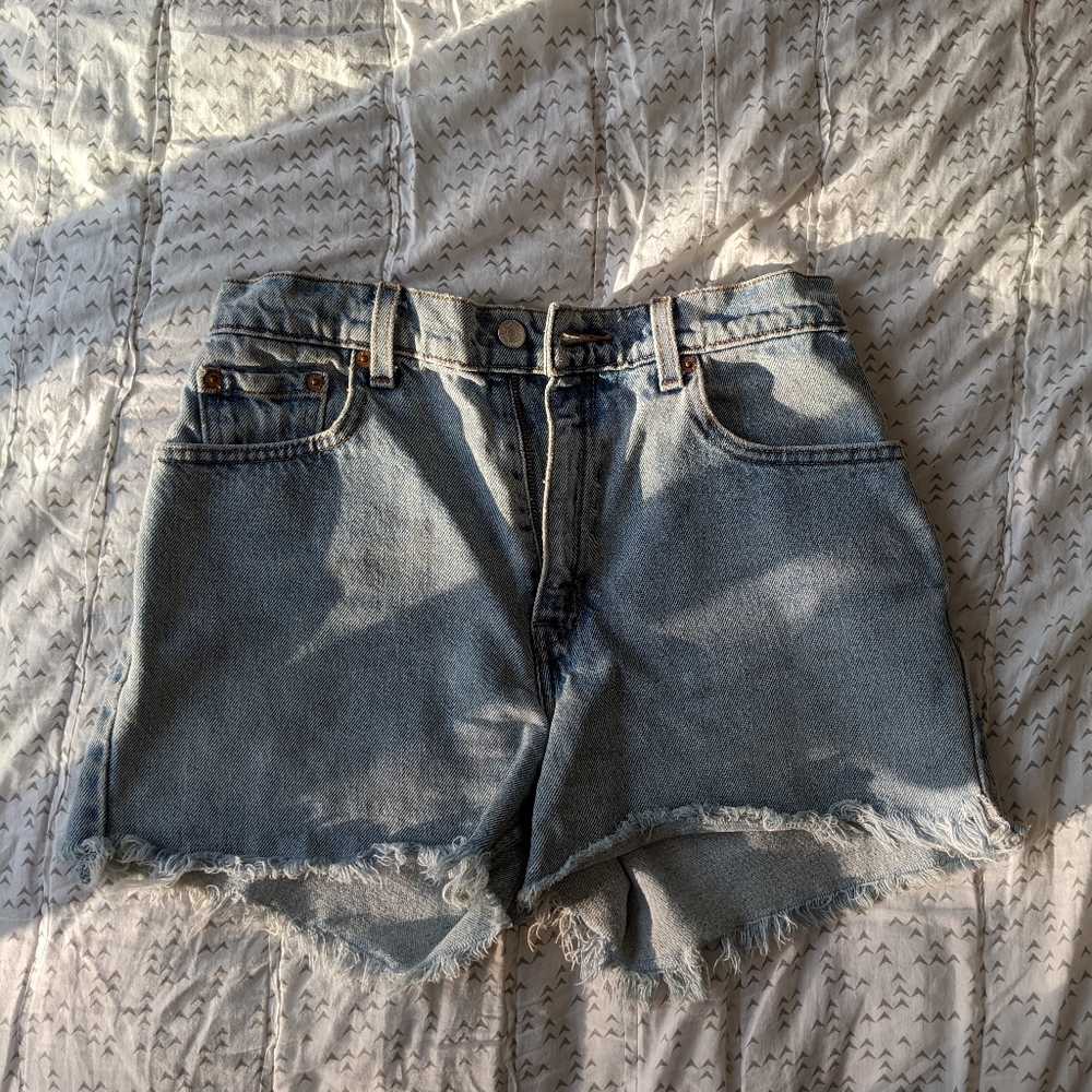 Levi 550 cutoff shorts